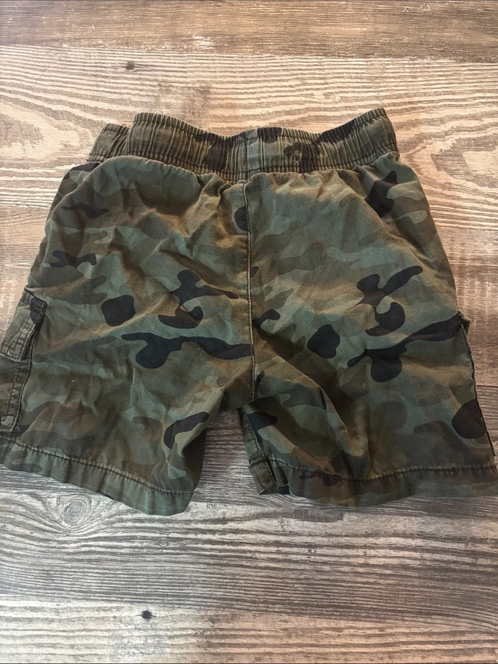 Old Navy relaxed Boys Camo Cargo Shorts shorter length
